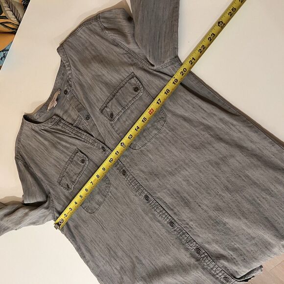 Loft Women’s Size L Softened Chambray Denim Shirt Gray Long Sleeve Button Up - Picture 6 of 7